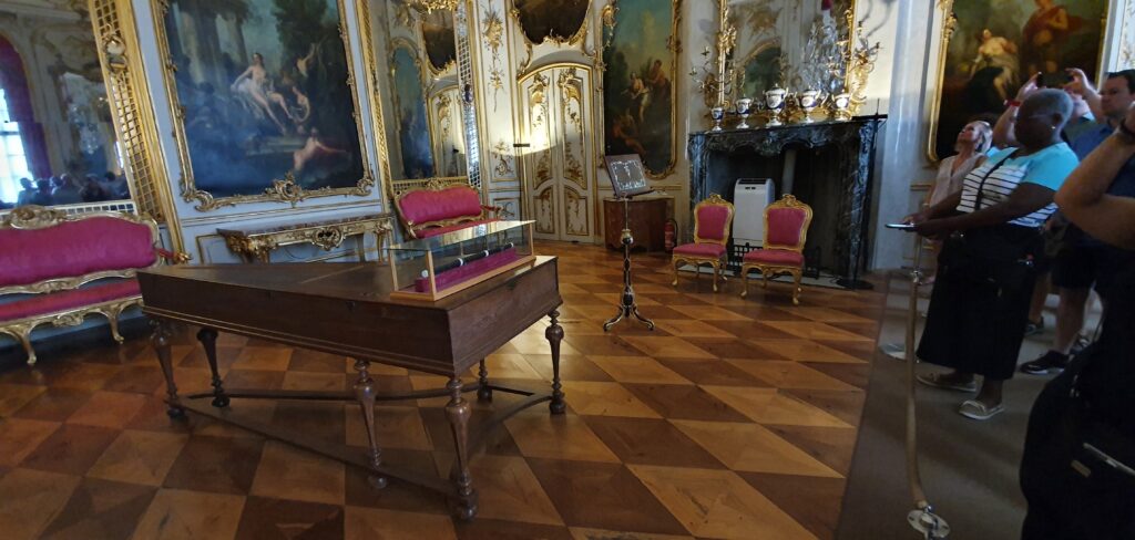 Schloss Sanssouci musik zimmer