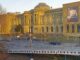 Städel Museum am Frankfurter Museumsufer im warmen Abendlicht über dem Main